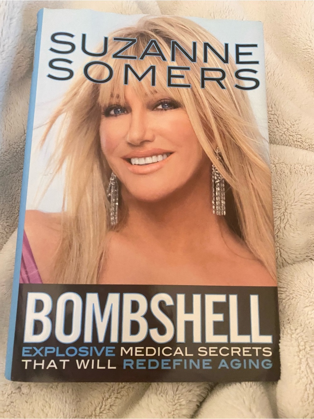 Suzanne Somers Bombshell hardback novel Good condition